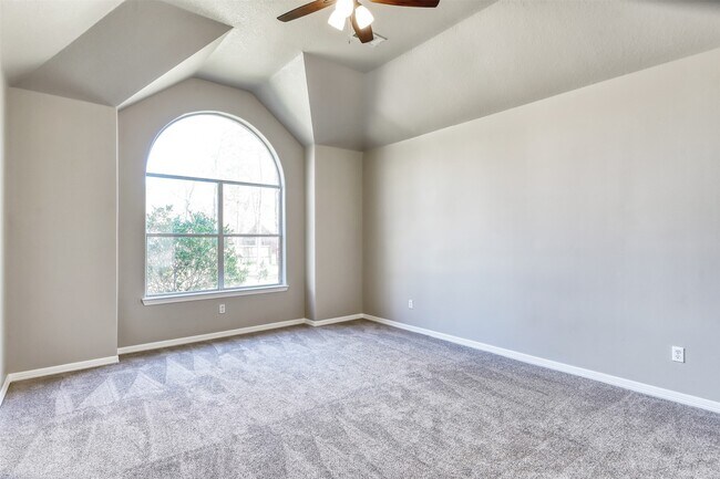 Building Photo - 7502 Wedgewood Dr