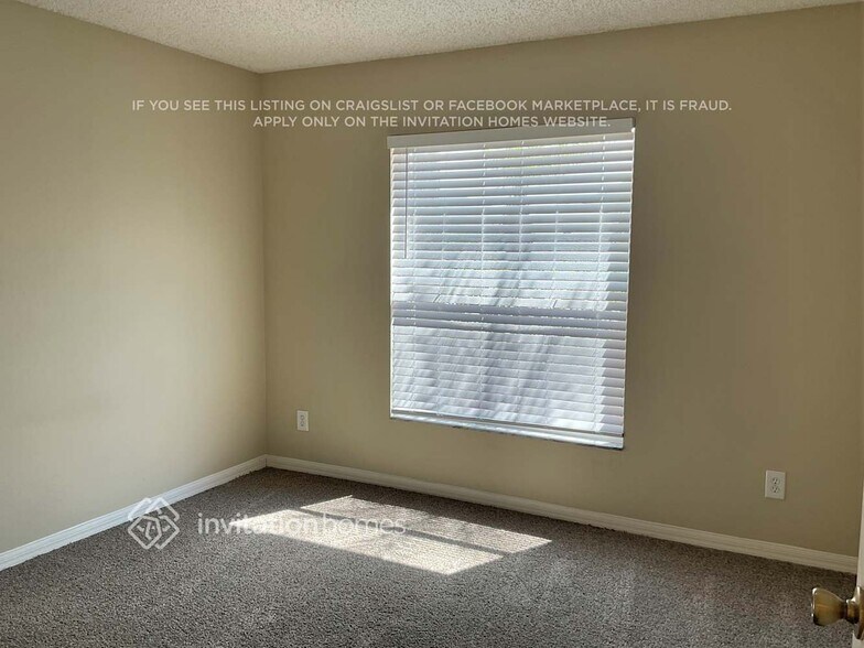 Building Photo - 2337 Deercroft Dr