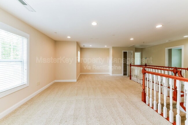 Building Photo - 906 Keaton Ridge Court