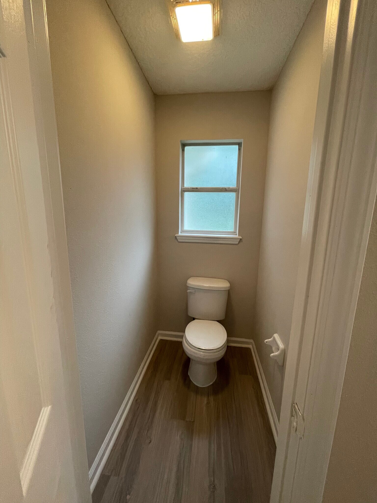 Building Photo - 5260 Collins Rd