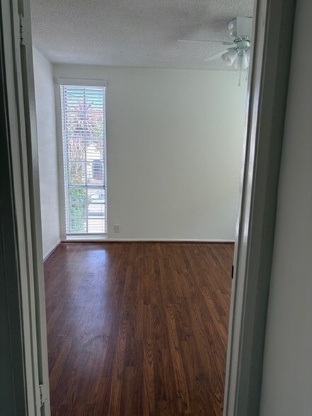 Second bedroom - 1123 S Wooster St