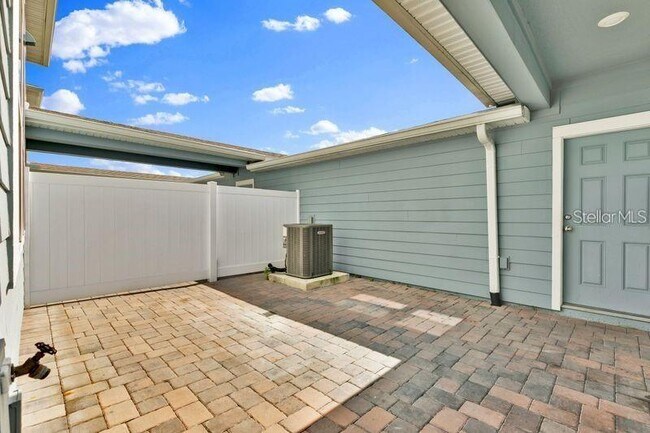 Building Photo - 14374 Orchid Is Dr