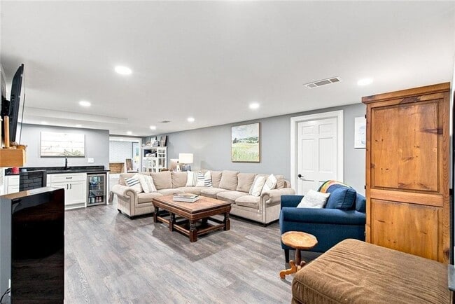 Building Photo - 4964 Buckline Crossing