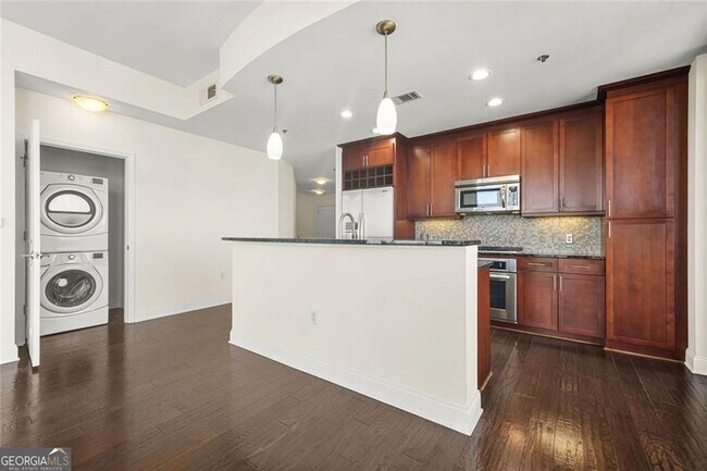 Building Photo - 270 17th St NW