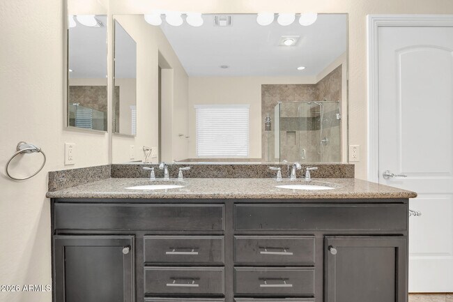 Building Photo - 21121 N 37th Run