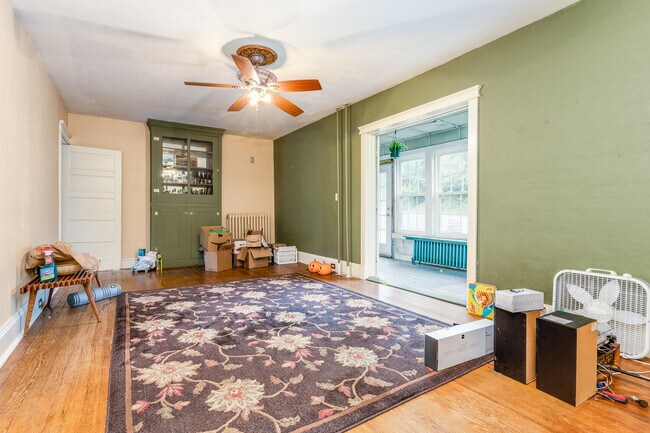 Building Photo - Pittstown