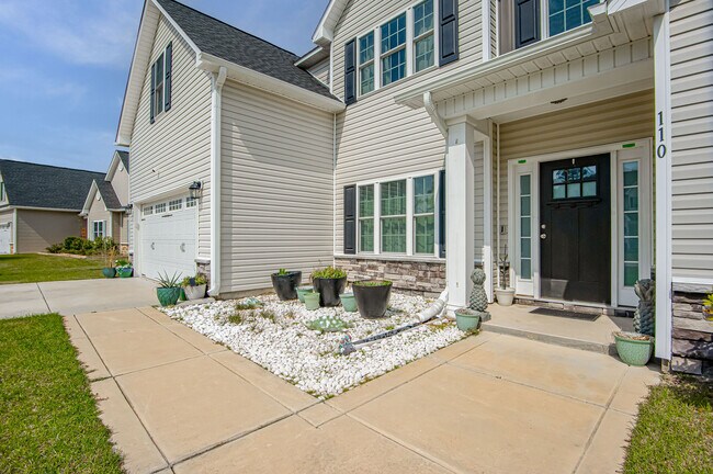 Building Photo - 110 Evergreen Frst Dr