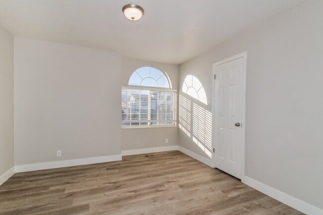 Building Photo - 6125 S 6105 W