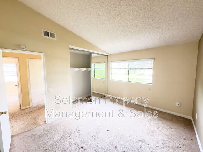 Building Photo - 3516 Landsford Way