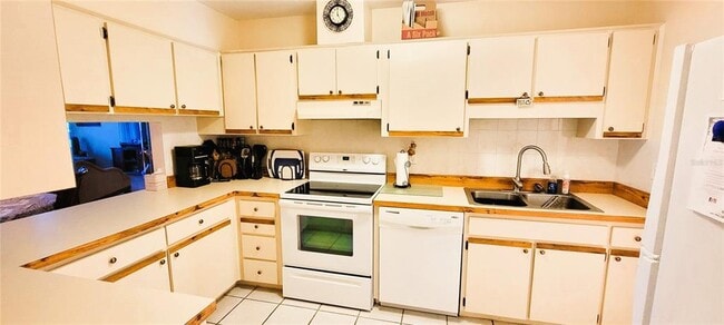 Building Photo - 3505 Tarpon Woods Blvd