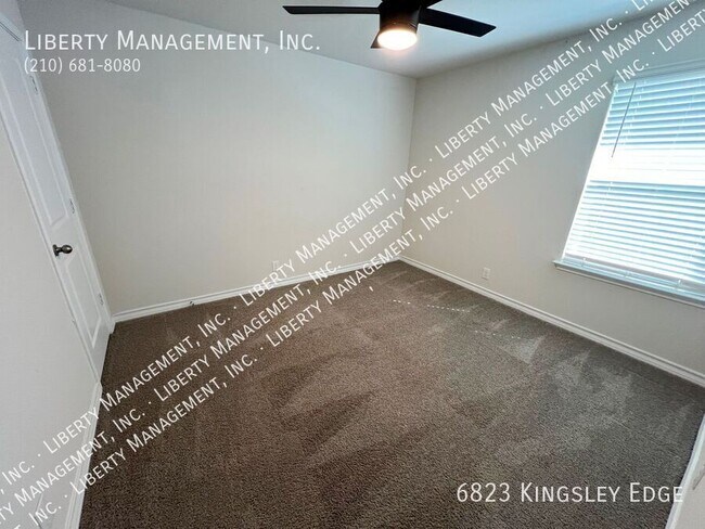 Building Photo - 6823 Kingsley Edge