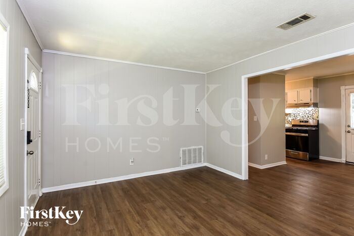 Building Photo - 4597 Douglas Dr