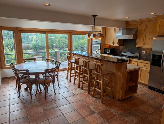 Building Photo - 2833 Hackney Ct