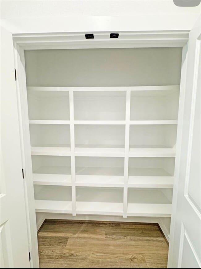 Building Photo - 2213 Via Laura Ln