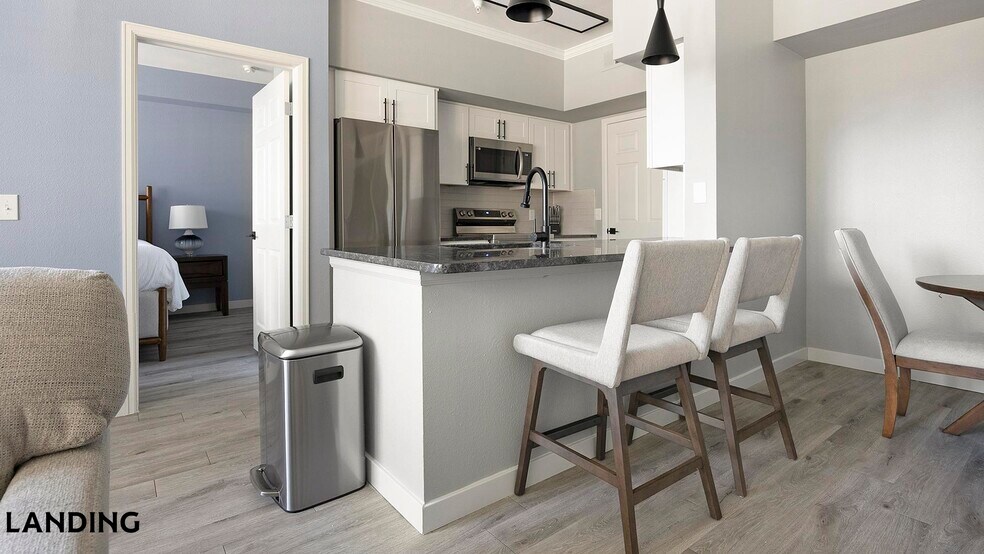 Building Photo - 901 Colorado Blvd