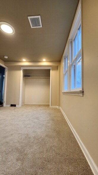 Bedroom - 95 W Ashland St