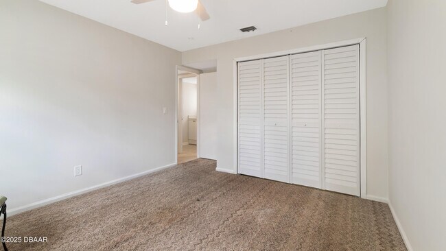 Building Photo - 840 Center Ave