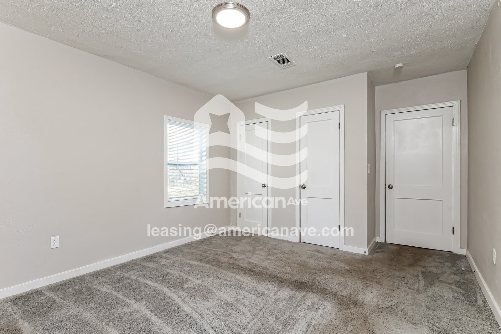 Building Photo - 472 E Northside Dr