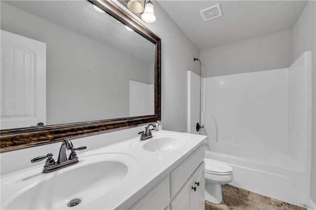 Building Photo - 304 Red Cap Cir