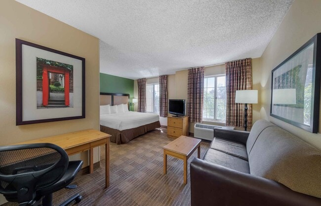 Building Photo - Furnished Studio-Los Angeles - Glendale