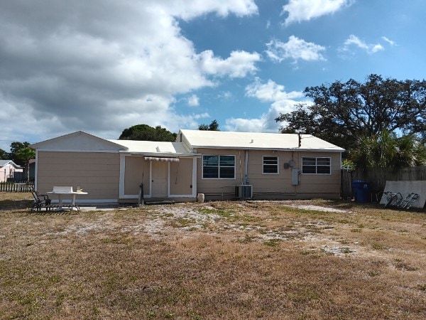 Building Photo - 1541 Newark St S