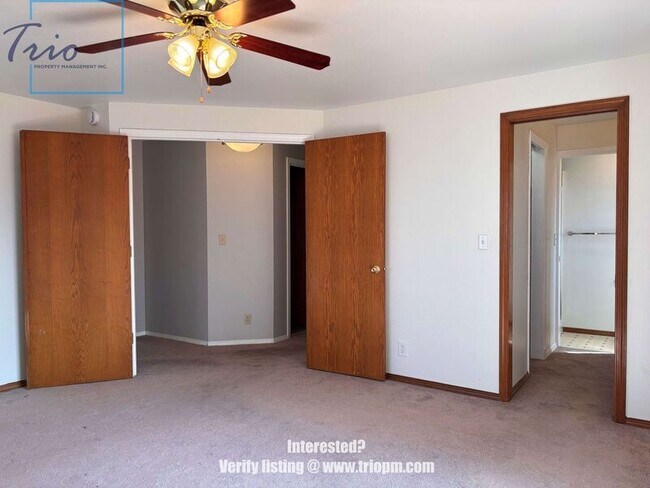 Building Photo - 694 Driftwood Dr