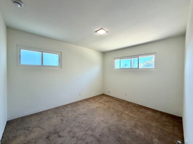 Building Photo - 7328 W 88th Pl