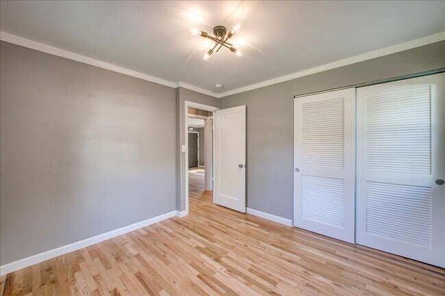 Building Photo - Adorable Corner Lot Home in North End