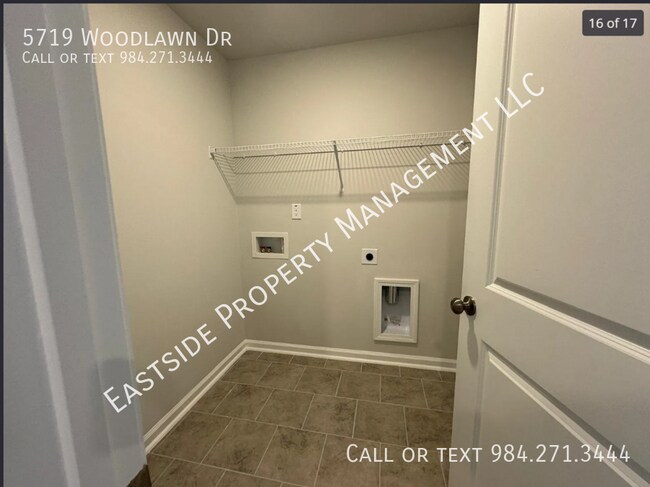 Building Photo - 5719 Woodlawn Dr