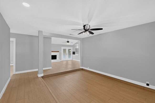 Building Photo - 2606 Hilldale Blvd