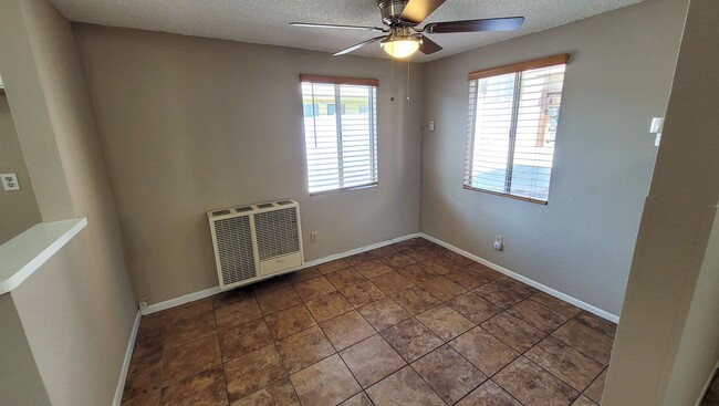 Building Photo - NOW AVAILABLE! 2 Bedroom back house in His...