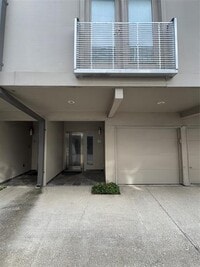 Building Photo - 3845 Convent St