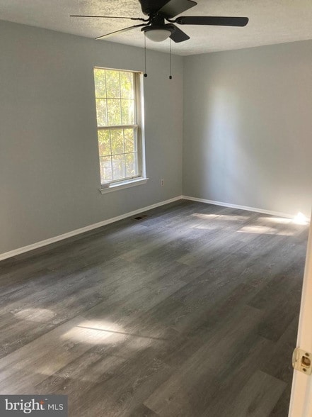 Building Photo - 5012 Marlborough Terrace