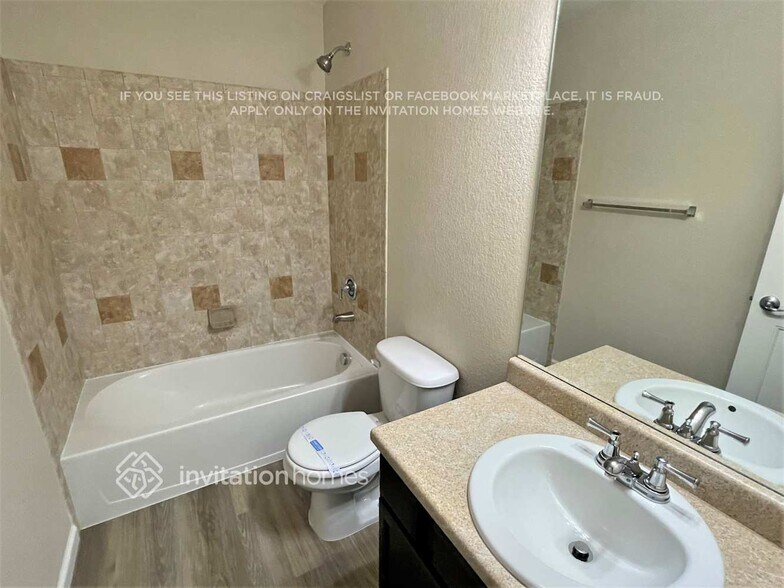 Building Photo - 9242 Waters Edge Dr