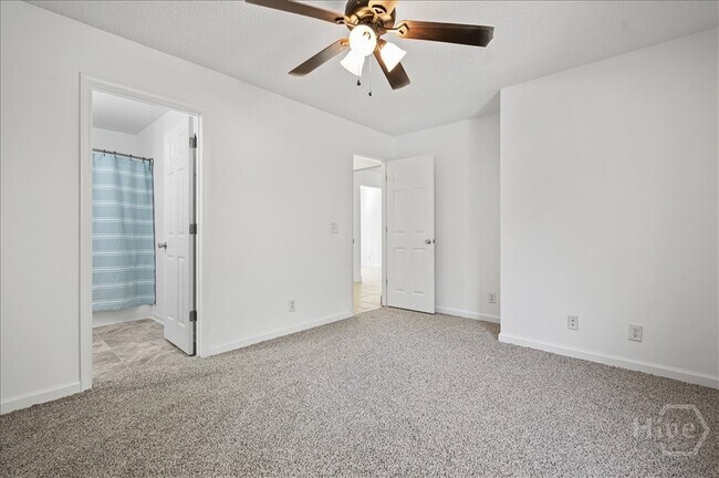 Building Photo - 479 Archer Rd