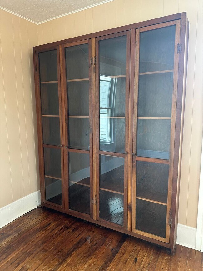 Building Photo - 317 Confidence Ln