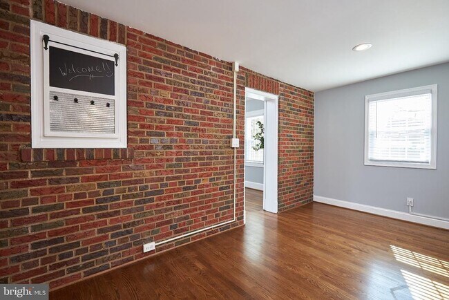 Building Photo - 4912 Brandywine St NW