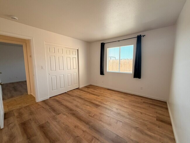 Building Photo - 6330 Mesquite Ave