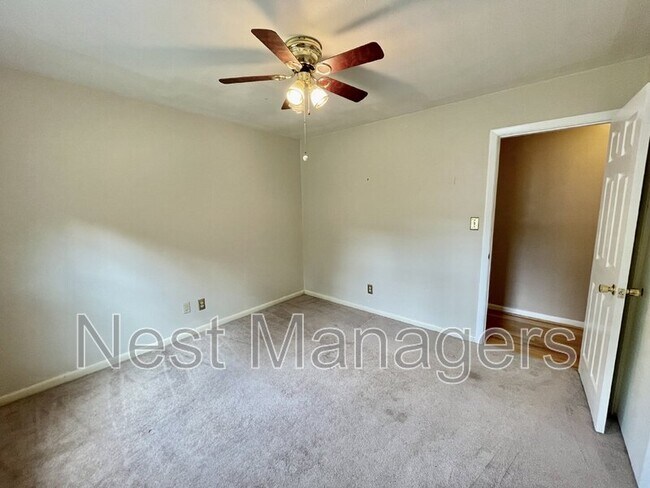 Building Photo - 1414 Berkshire Rd