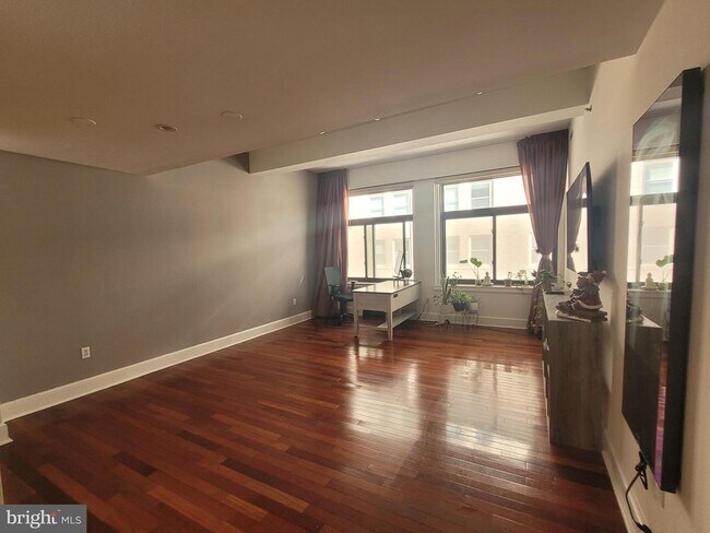 Building Photo - 1500 Chestnut St