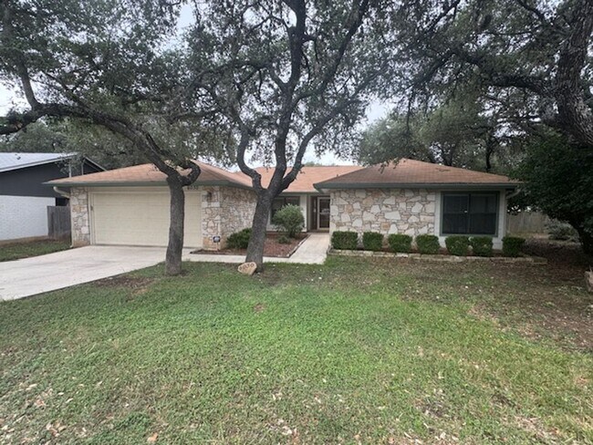 Building Photo - What a Gem! Spacious, Renovated 1-Story Ho...