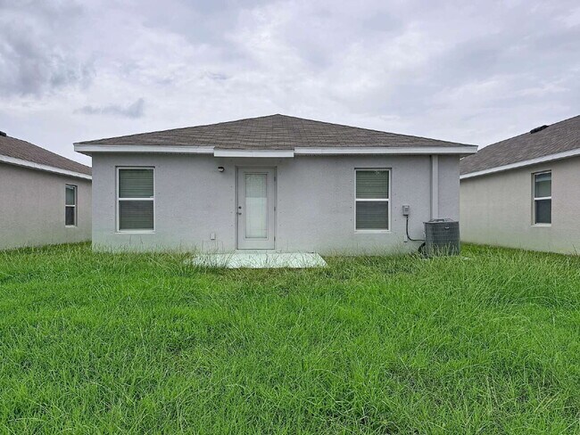 Building Photo - 3210 Suncoast Plains Dr
