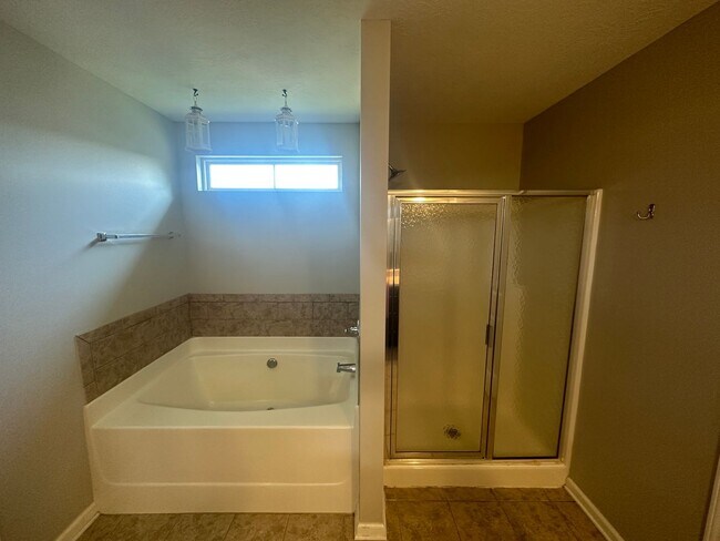 Building Photo - Great 3BR, 2.5BA home in Martinez!