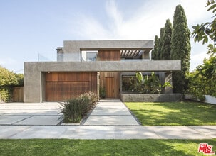 Building Photo - 12662 Rose Ave