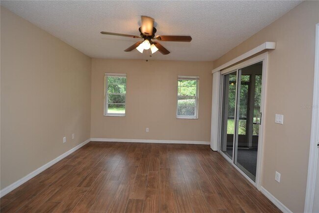 Building Photo - 30 Farmsworth Dr