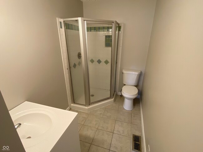 Building Photo - 1036 E Auman Dr