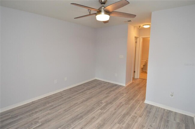 Building Photo - 10265 Gandy Blvd N