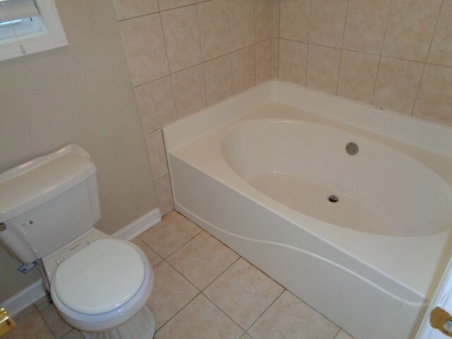 Building Photo - 5110 Salem Dr