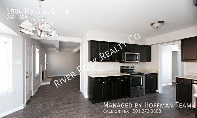 Building Photo - 1804 Martha Dr