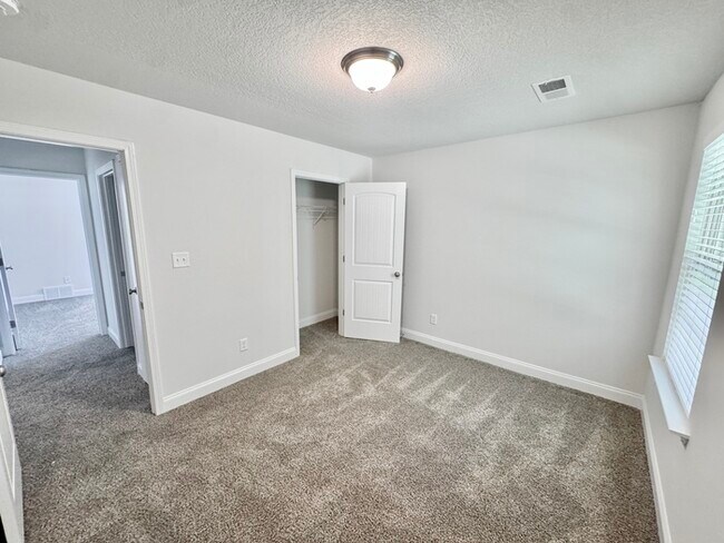 Building Photo - 8437 Grayce Dr